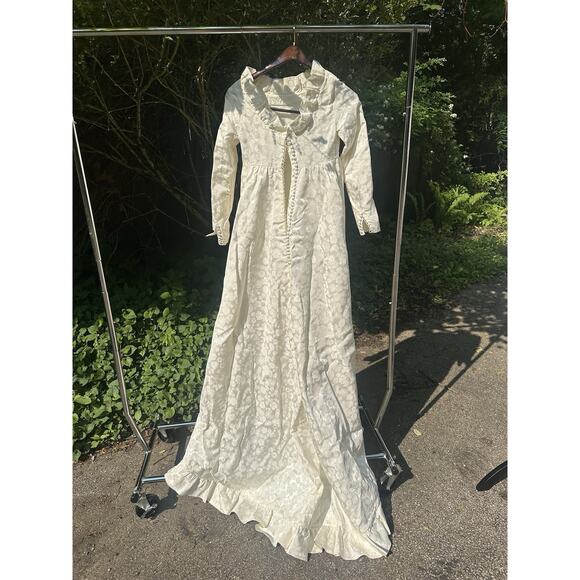 1960’s Wedding Dress Classy Flower Print Train Button Up Vintage Size Small - Picture 7 of 16